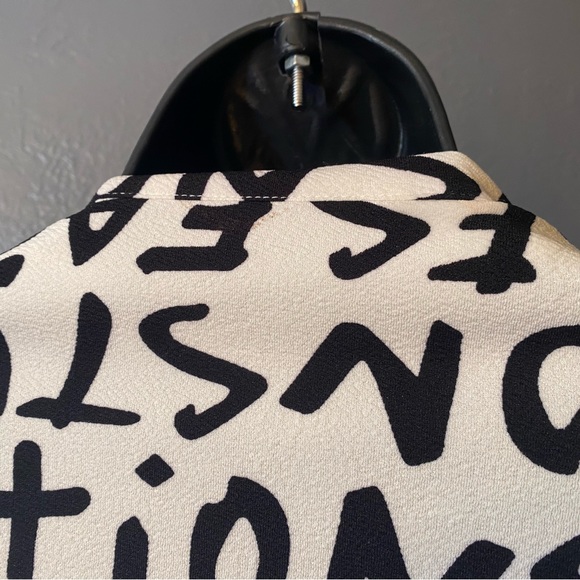 SHEIN Curve White Jacket with black Graphic Letters - Picture 9 of 14